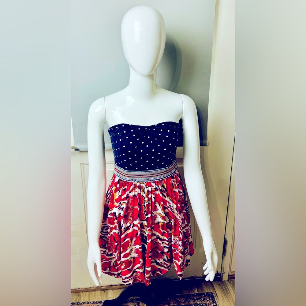 Xhilaration Women’s Strapless Dress size M